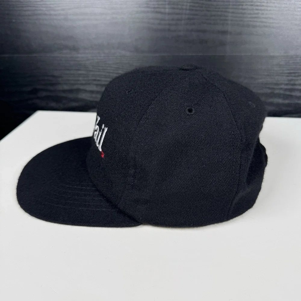 Vintage 90s VAIL Snapback Hat Black Colorado Ski Skiing - 100% Wool